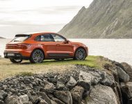 2022 Porsche Macan S - Rear Three-Quarter Wallpaper 190x150