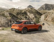 2022 Porsche Macan S - Rear Three-Quarter Wallpaper 190x150