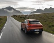 2022 Porsche Macan S - Rear Wallpaper 190x150