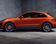 2022 Porsche Macan S - Side Wallpaper 190x150