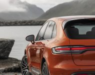 2022 Porsche Macan S - Tail Light Wallpaper 190x150