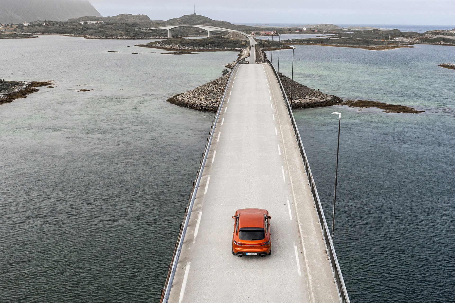 Download 2022 Porsche Macan S - Top HD Wallpaper 1921x1281 #50