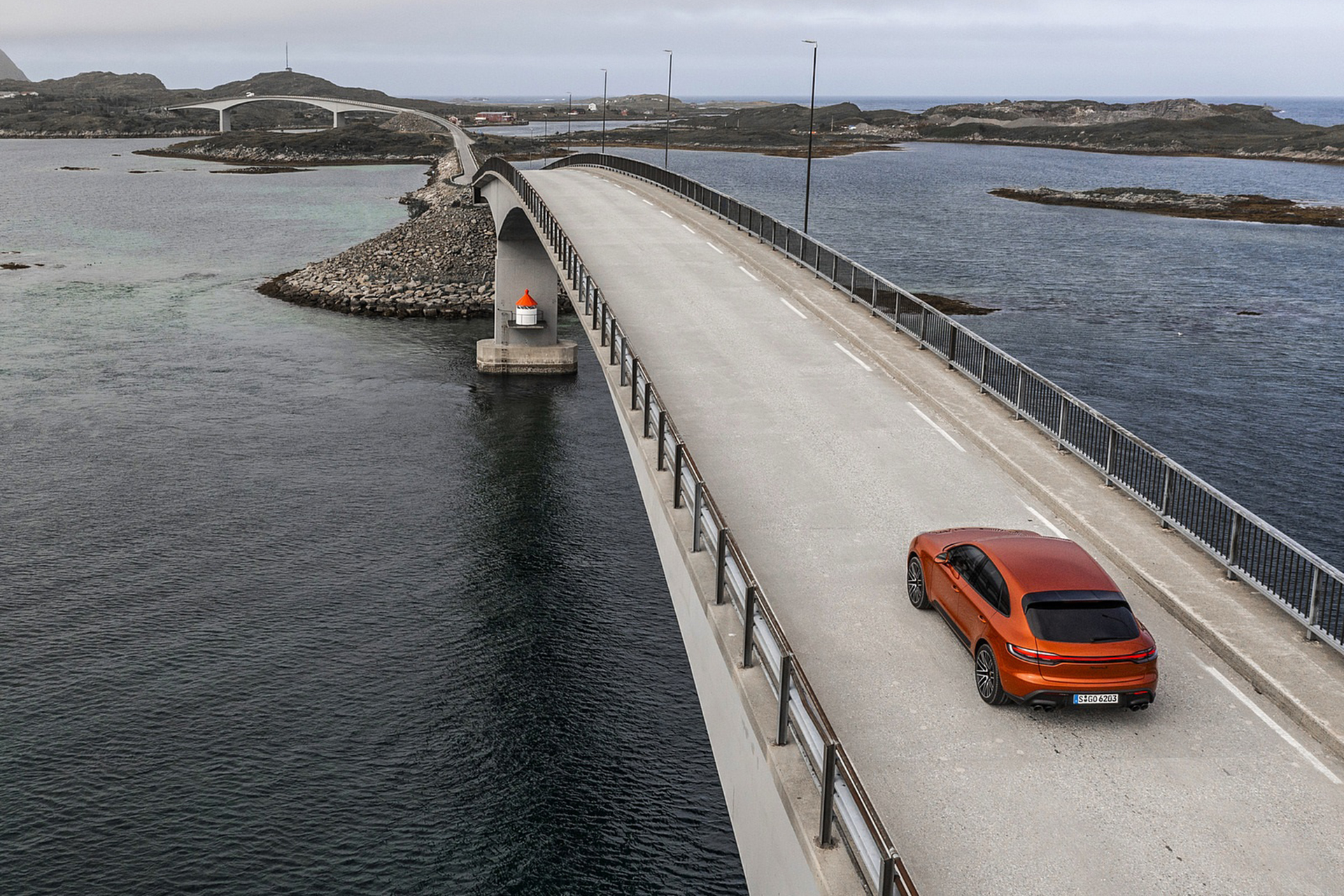 Download 2022 Porsche Macan S - Top HD Wallpaper 1921x1281 #51