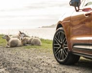 2022 Porsche Macan S - Wheel Wallpaper 190x150