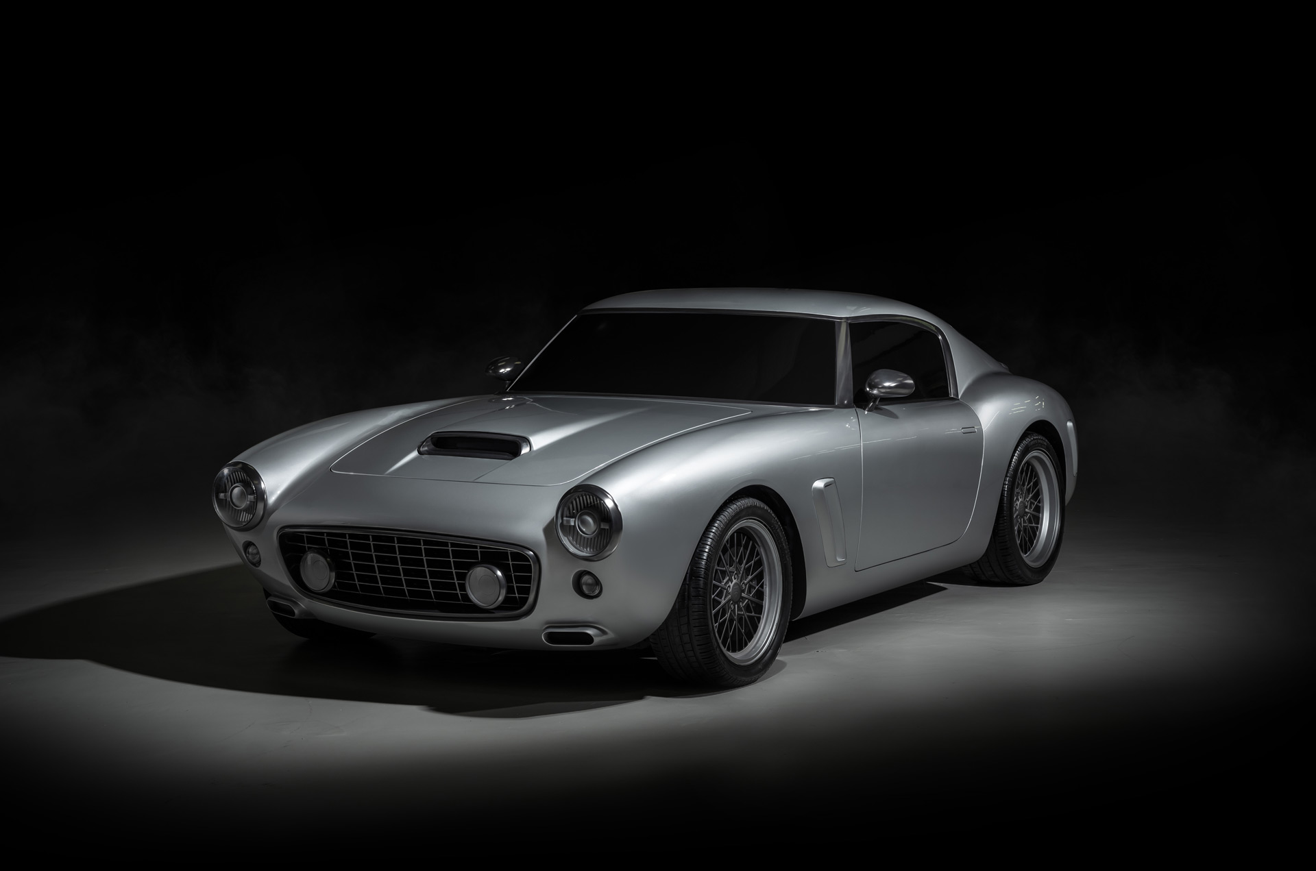 Download 2022 RML Short Wheelbase - Front Three-Quarter HD Wallpaper 1920x1271 #15