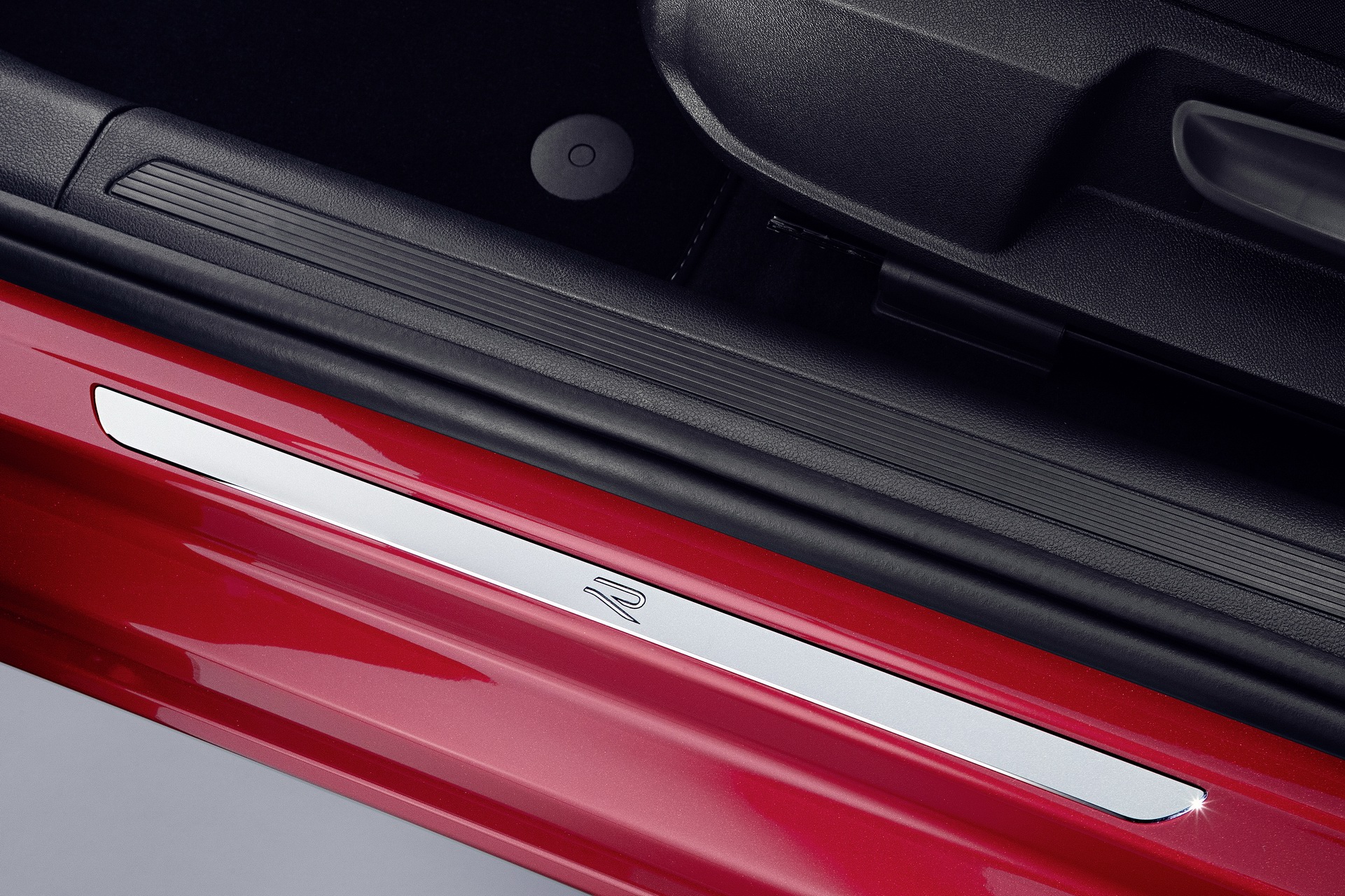 Download 2022 Volkswagen Taigo R-Line - Door Sill HD Wallpaper 1921x1280 #13