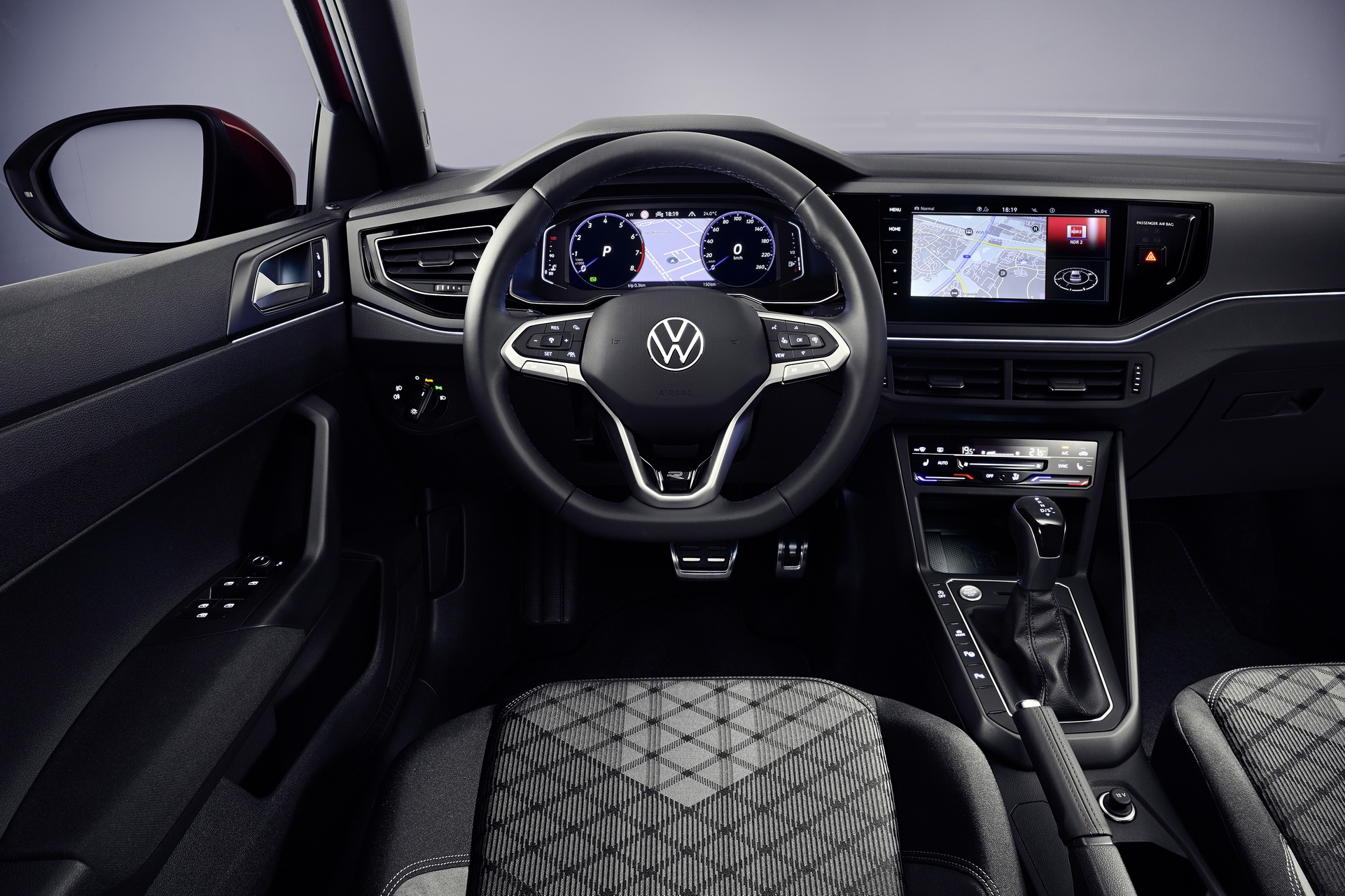 Download 2022 Volkswagen Taigo R-Line - Interior, Cockpit HD Wallpaper 1921x1281 #15