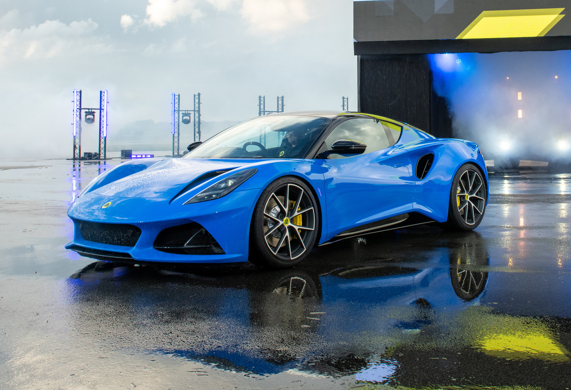 Download 2023 Lotus Emira - Front Three-Quarter HD Wallpaper 1920x1310 #76