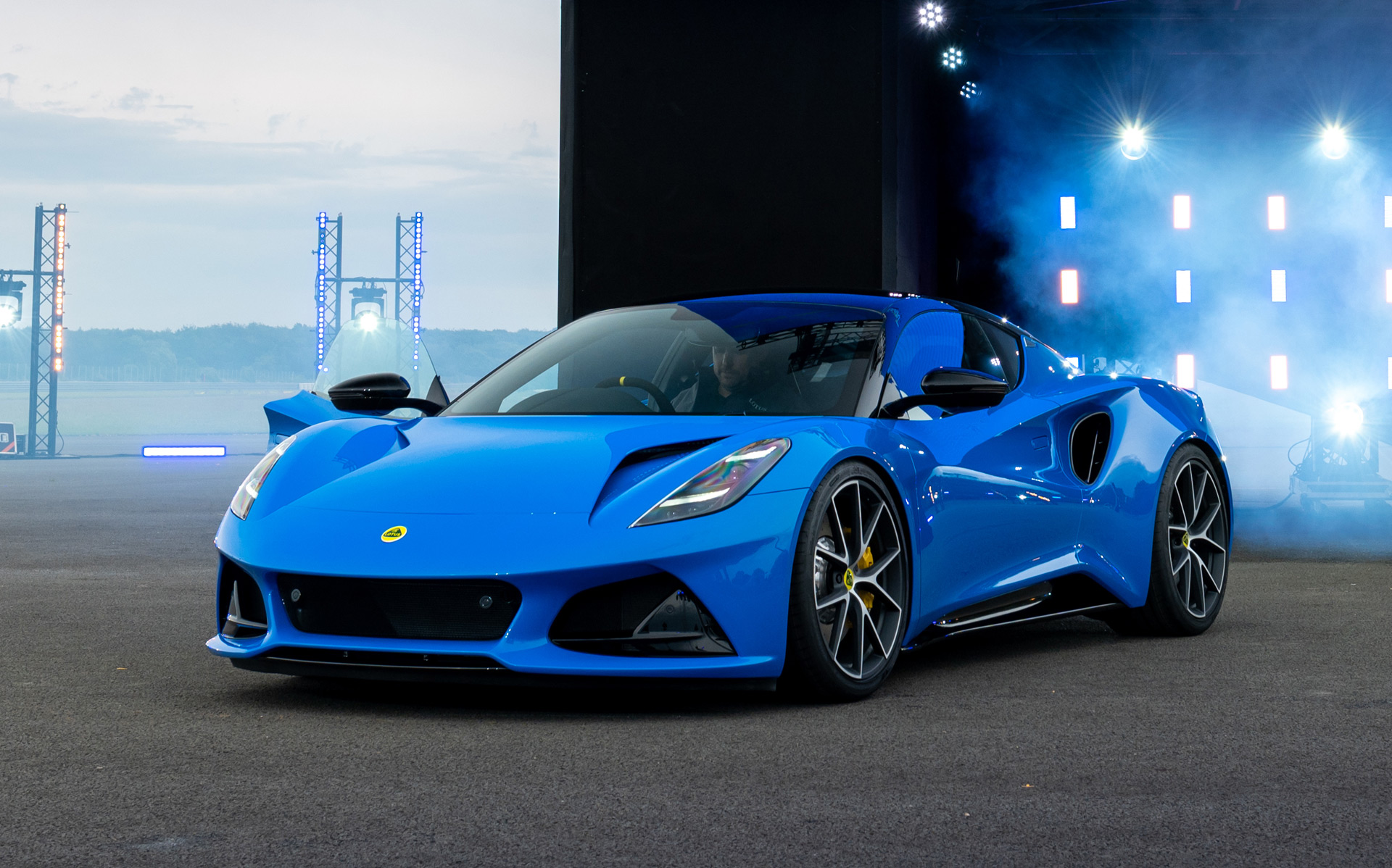 Download 2023 Lotus Emira - Front Three-Quarter HD Wallpaper 1920x1198 #75