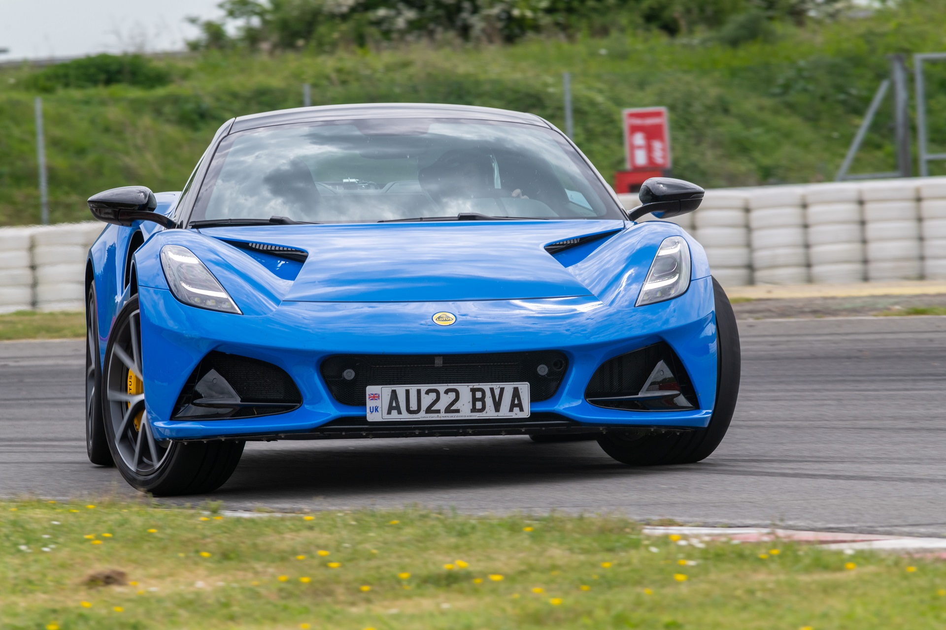 Download 2023 Lotus Emira - Front HD Wallpaper 1920x1280 #10