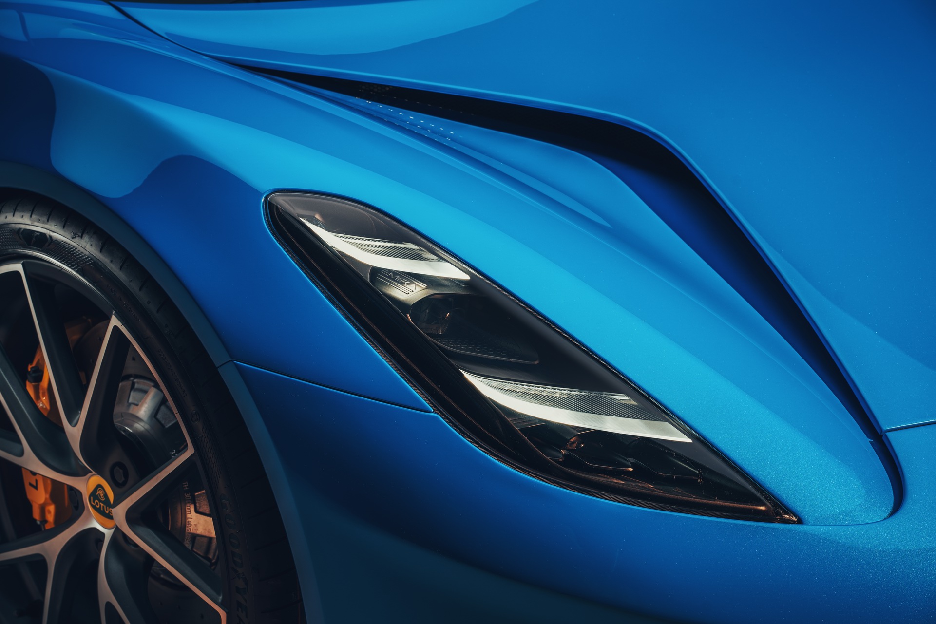 Download 2023 Lotus Emira - Headlight HD Wallpaper 1921x1281 #94