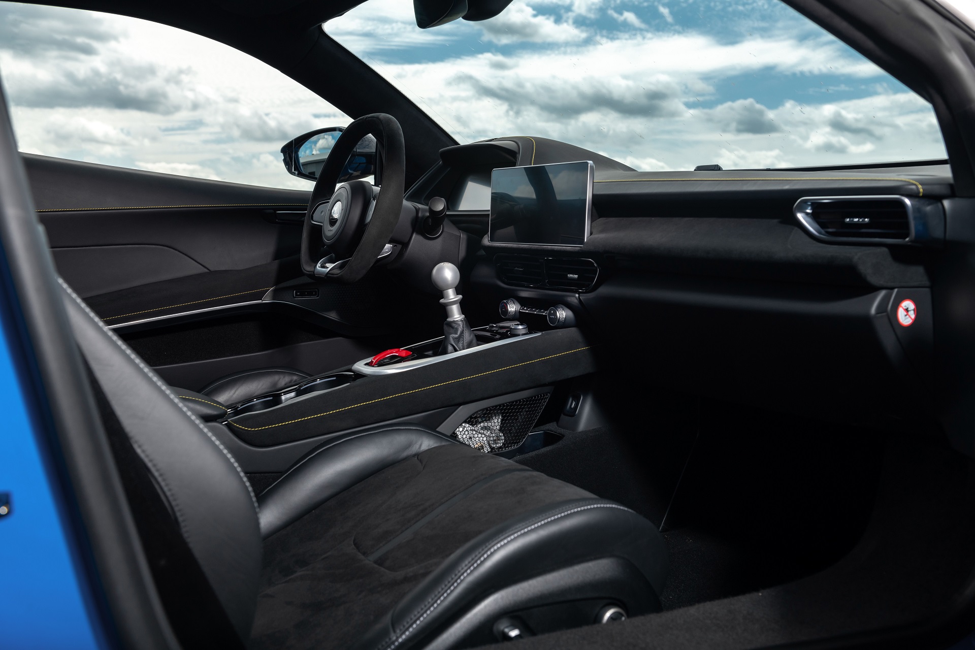 Download 2023 Lotus Emira - Interior HD Wallpaper 1920x1280 #16