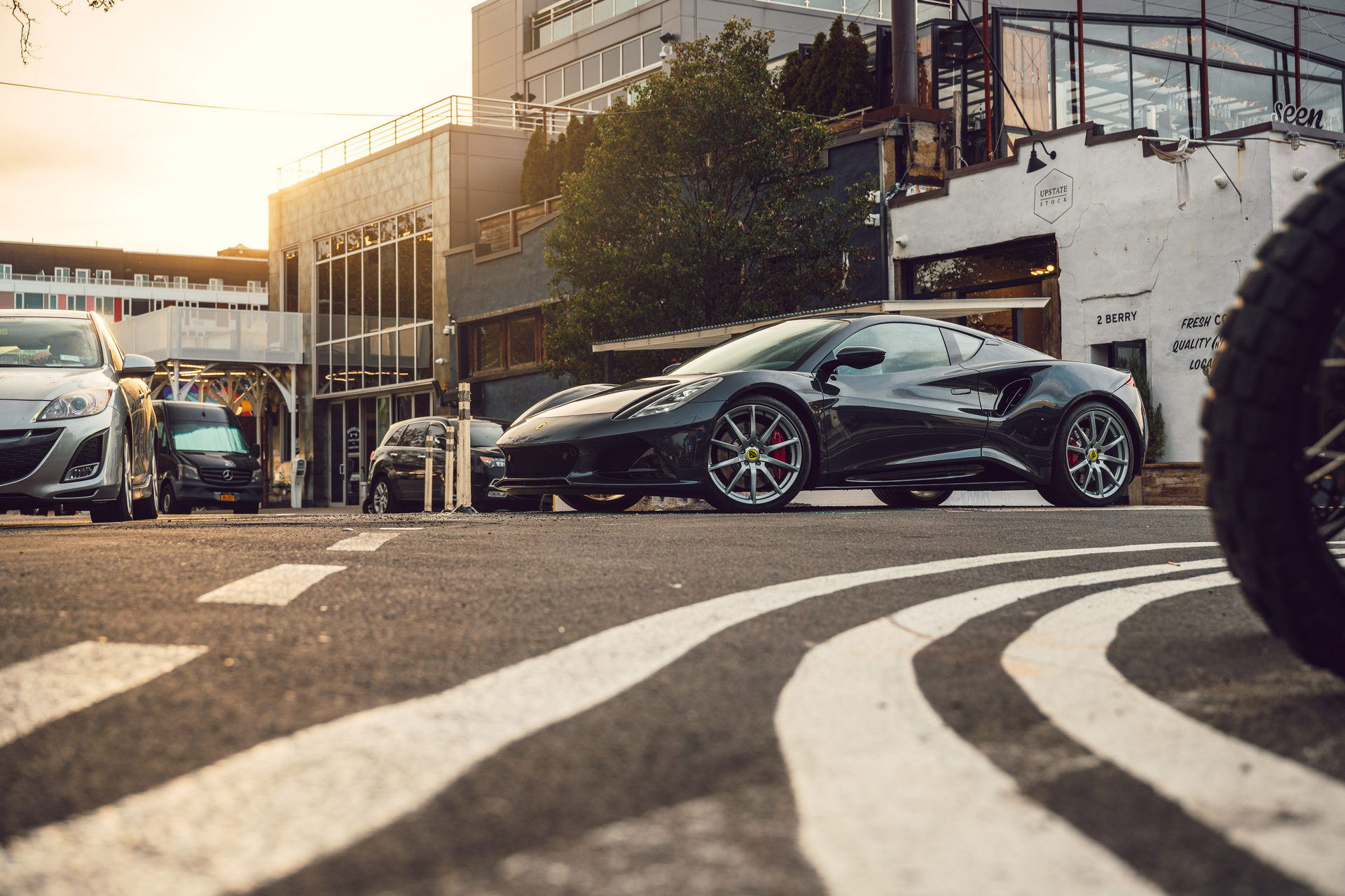 Download 2023 Lotus Emira - Side HD Wallpaper 1920x1280 #49