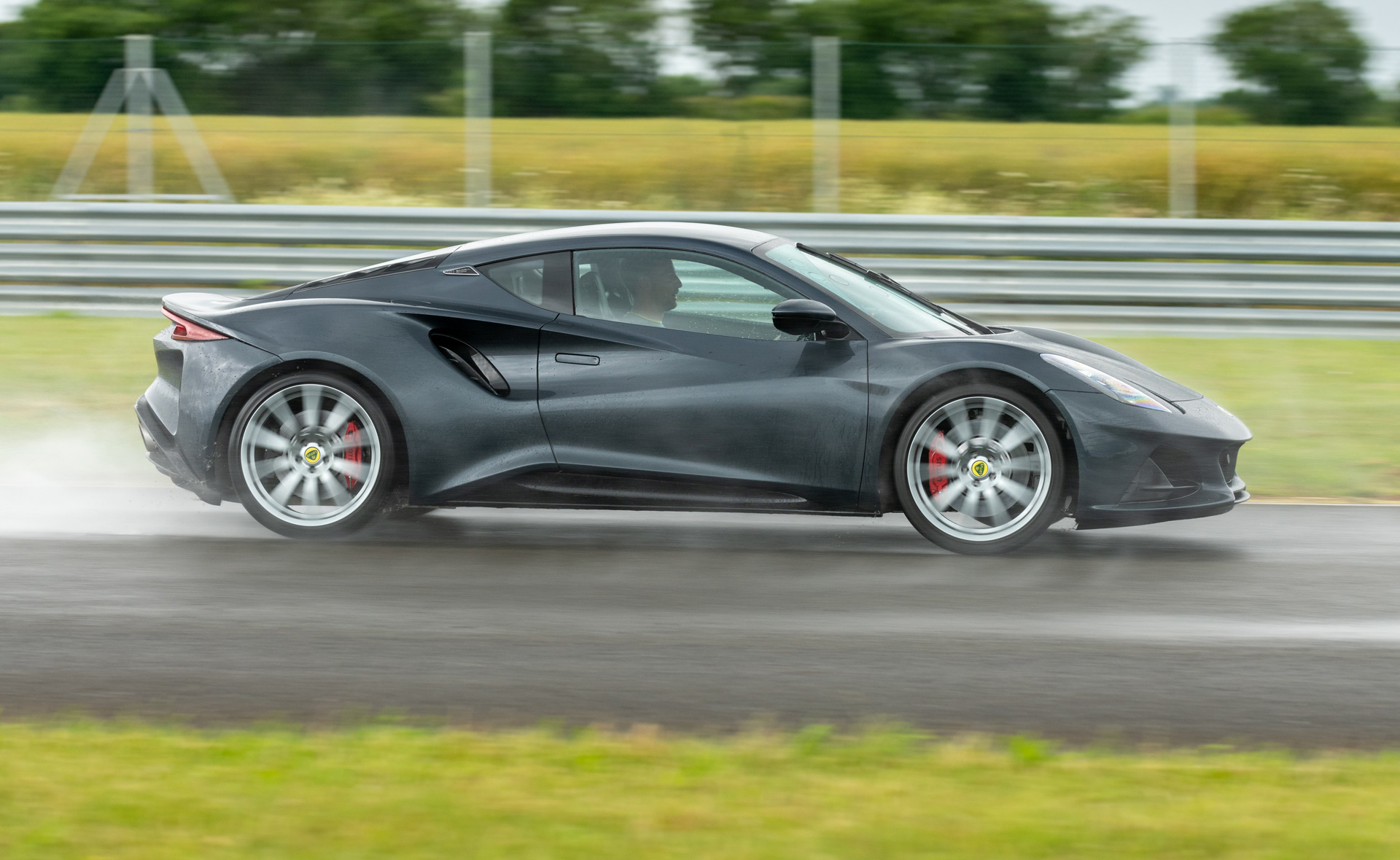 Download 2023 Lotus Emira - Side HD Wallpaper 1920x1180 #23