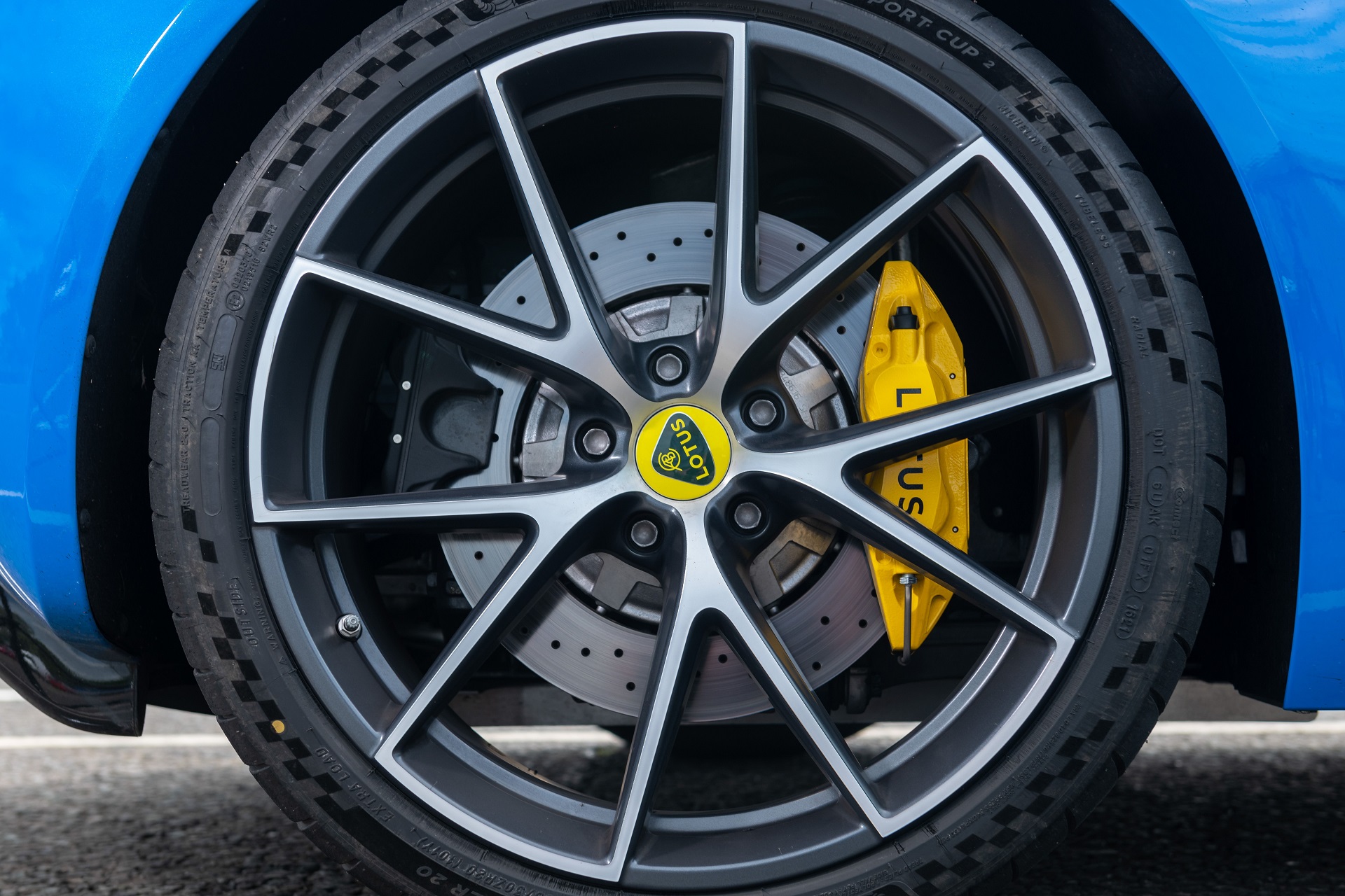 Download 2023 Lotus Emira - Wheel HD Wallpaper 1920x1280 #11