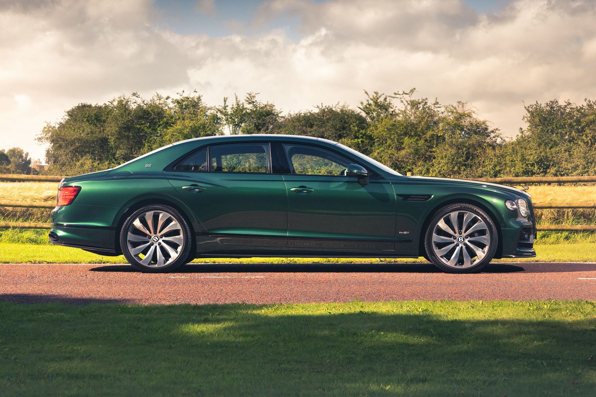 Download 2021 Bentley Flying Spur Styling Specification - Side HD Wallpaper 1920x1280 #8