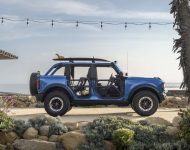 2021 Ford Bronco Riptide Concept - Side Wallpaper 190x150