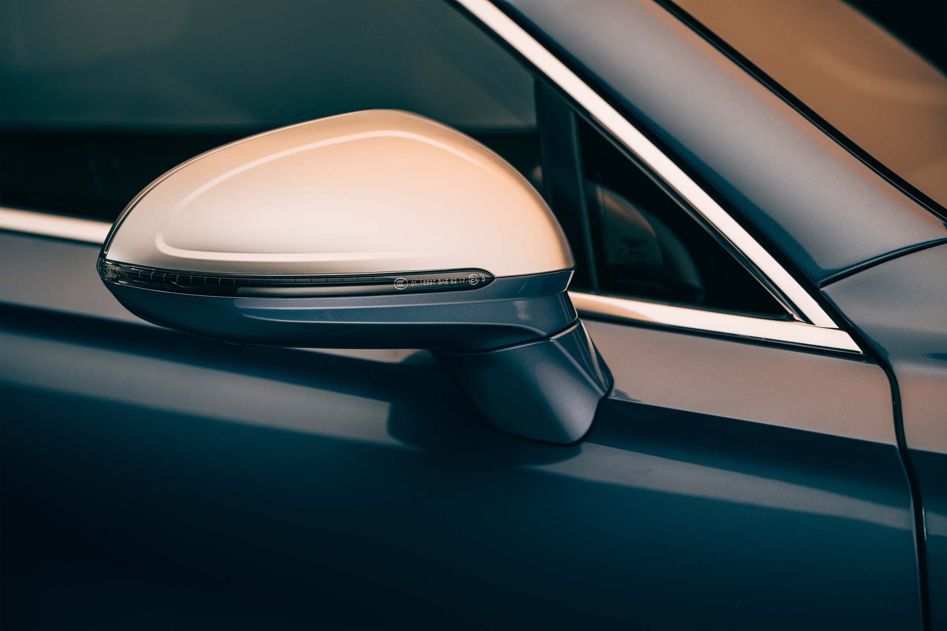 Download 2022 Bentley Flying Spur Mulliner - Mirror HD Wallpaper 1920x1280 #7