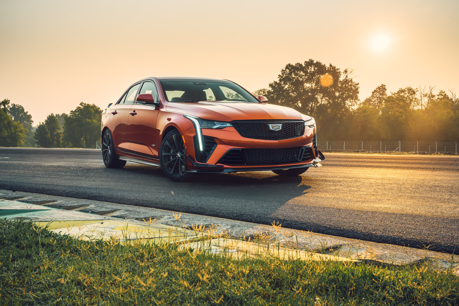 Download 2022 Cadillac CT4-V Blackwing - Front Three-Quarter HD Wallpaper 1920x1280 #3