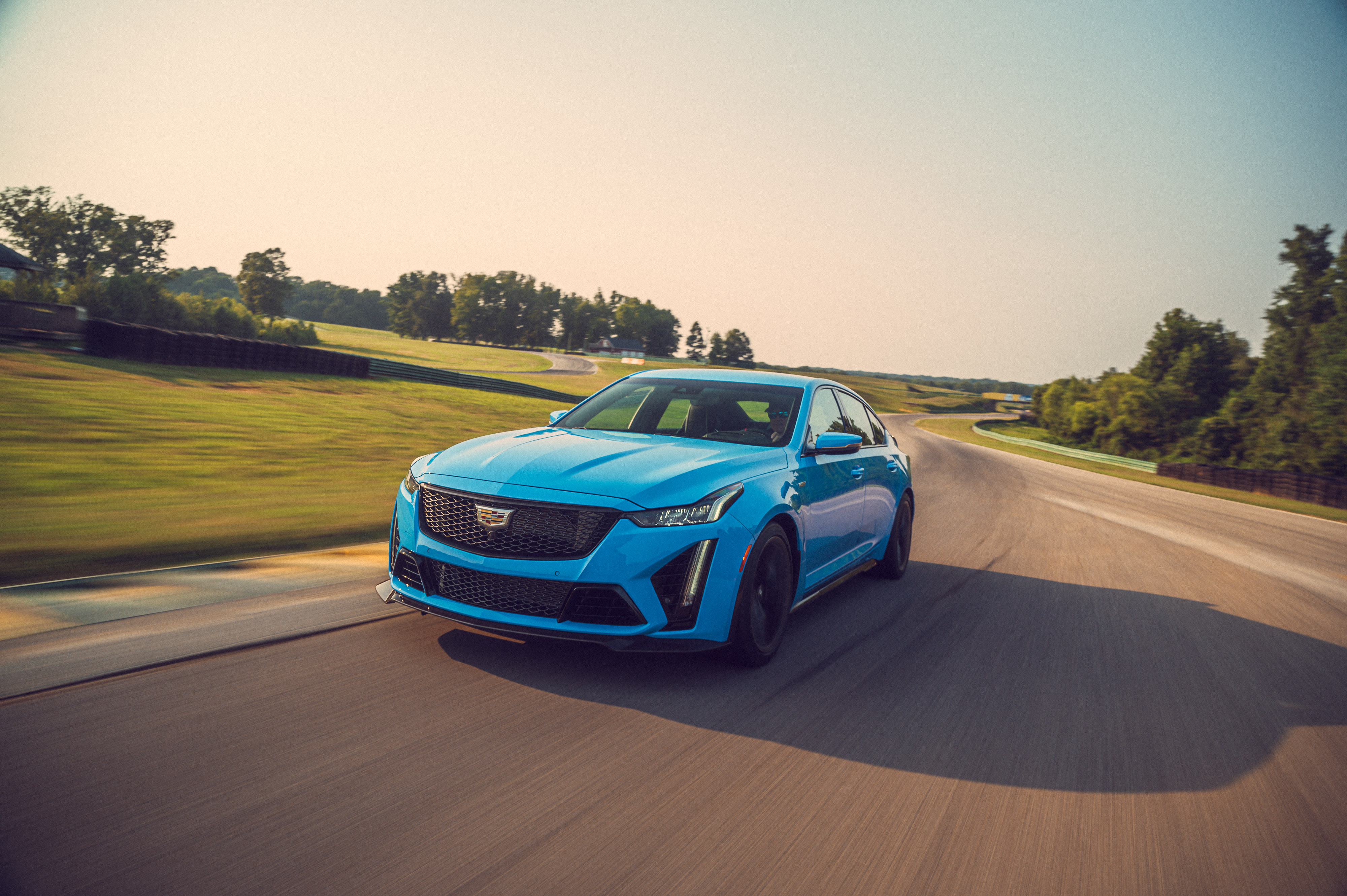 Download 2022 Cadillac CT5-V Blackwing - Front Three-Quarter HD Wallpaper 4000x2661 #17