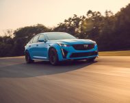 2022 Cadillac CT5-V Blackwing - Front Three-Quarter Wallpaper 190x150