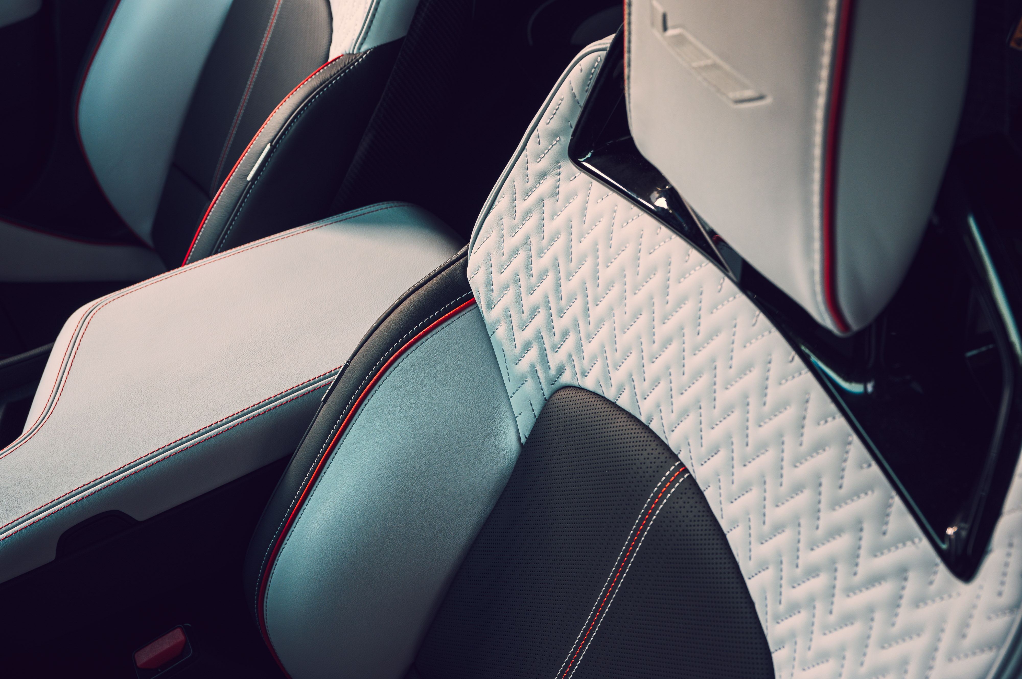 Download 2022 Cadillac CT5-V Blackwing - Interior, Seats HD Wallpaper 4000x2661 #55