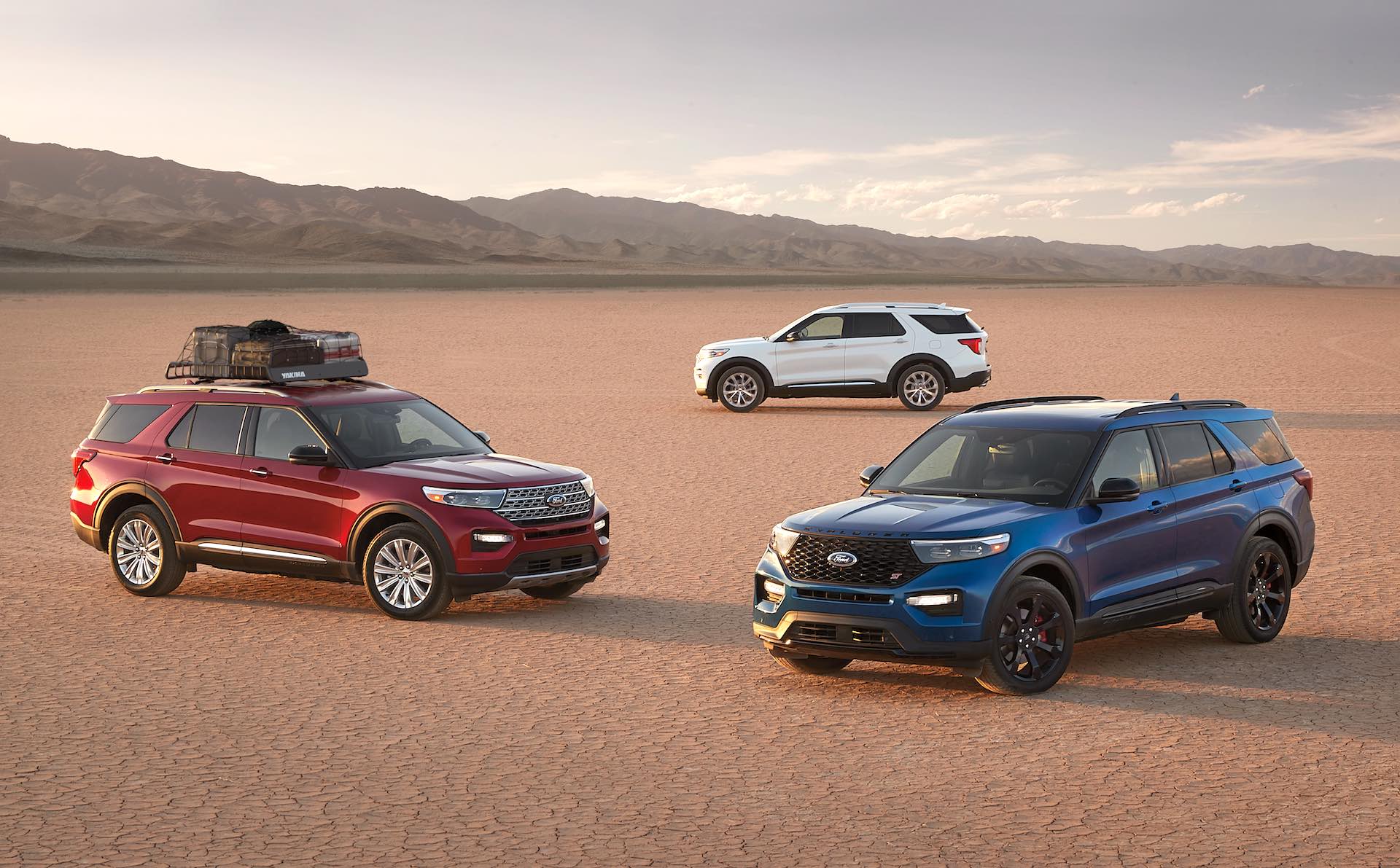 Download 2022 Ford Explorer ST-Line Family HD Wallpaper 1920x1191 #26