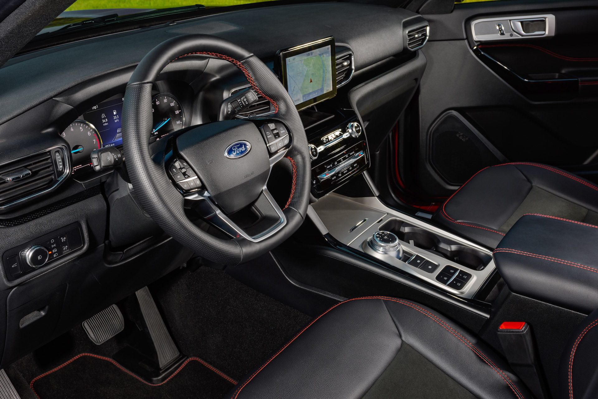 Download 2022 Ford Explorer ST-Line - Interior HD Wallpaper 1920x1280 #20