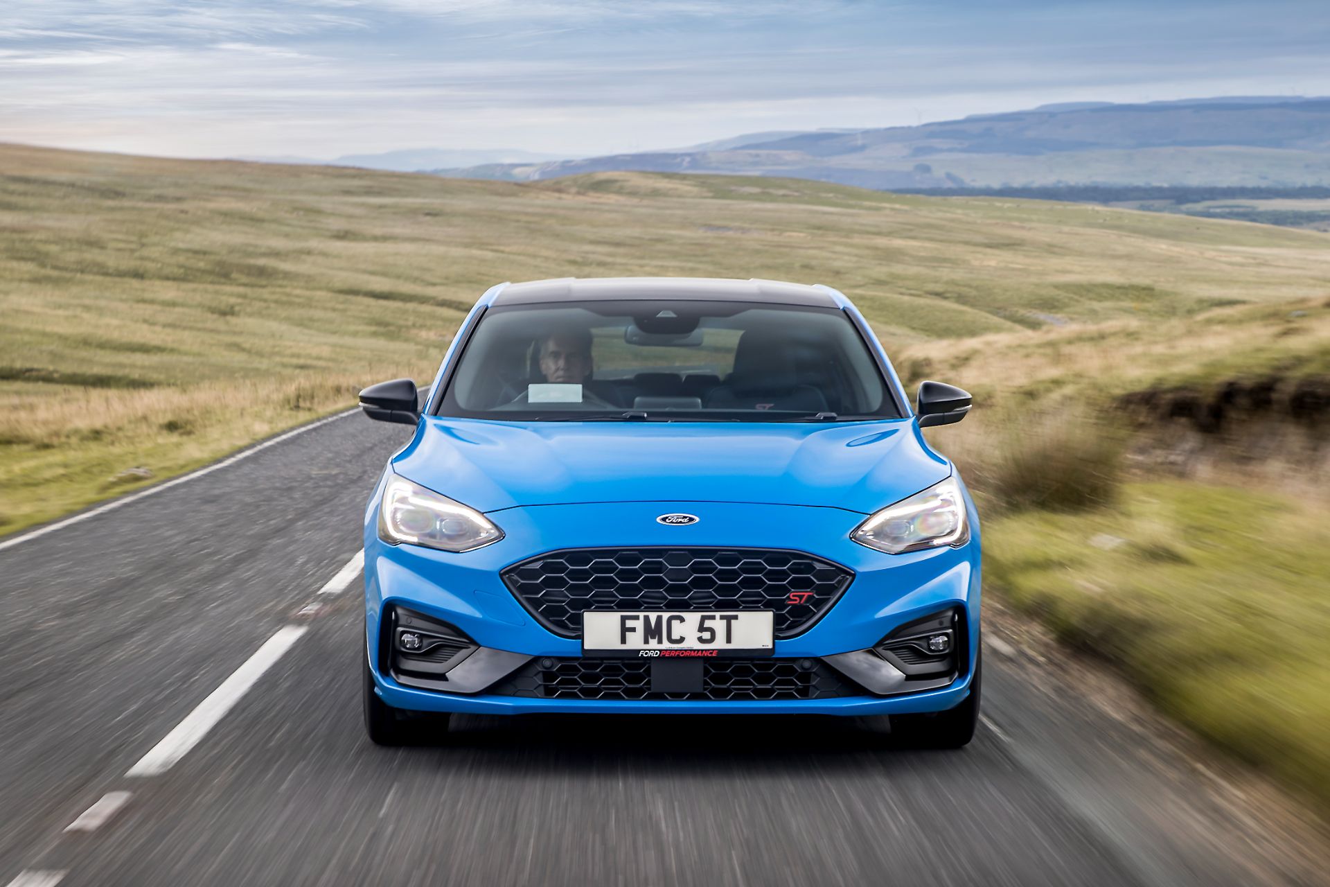 Download 2022 Ford Focus ST Edition - Front HD Wallpaper 1920x1280 #4