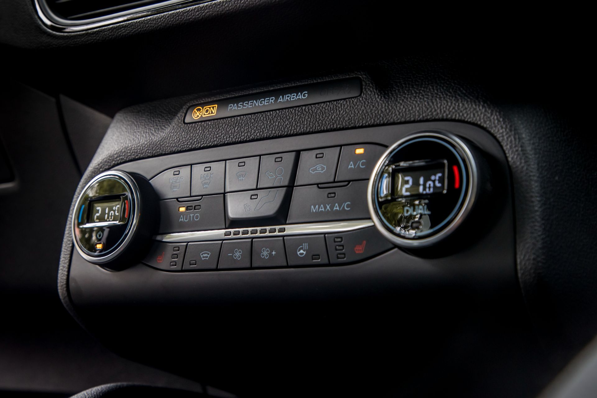 Download 2022 Ford Focus ST Edition - Interior, Detail HD Wallpaper 1920x1280 #47