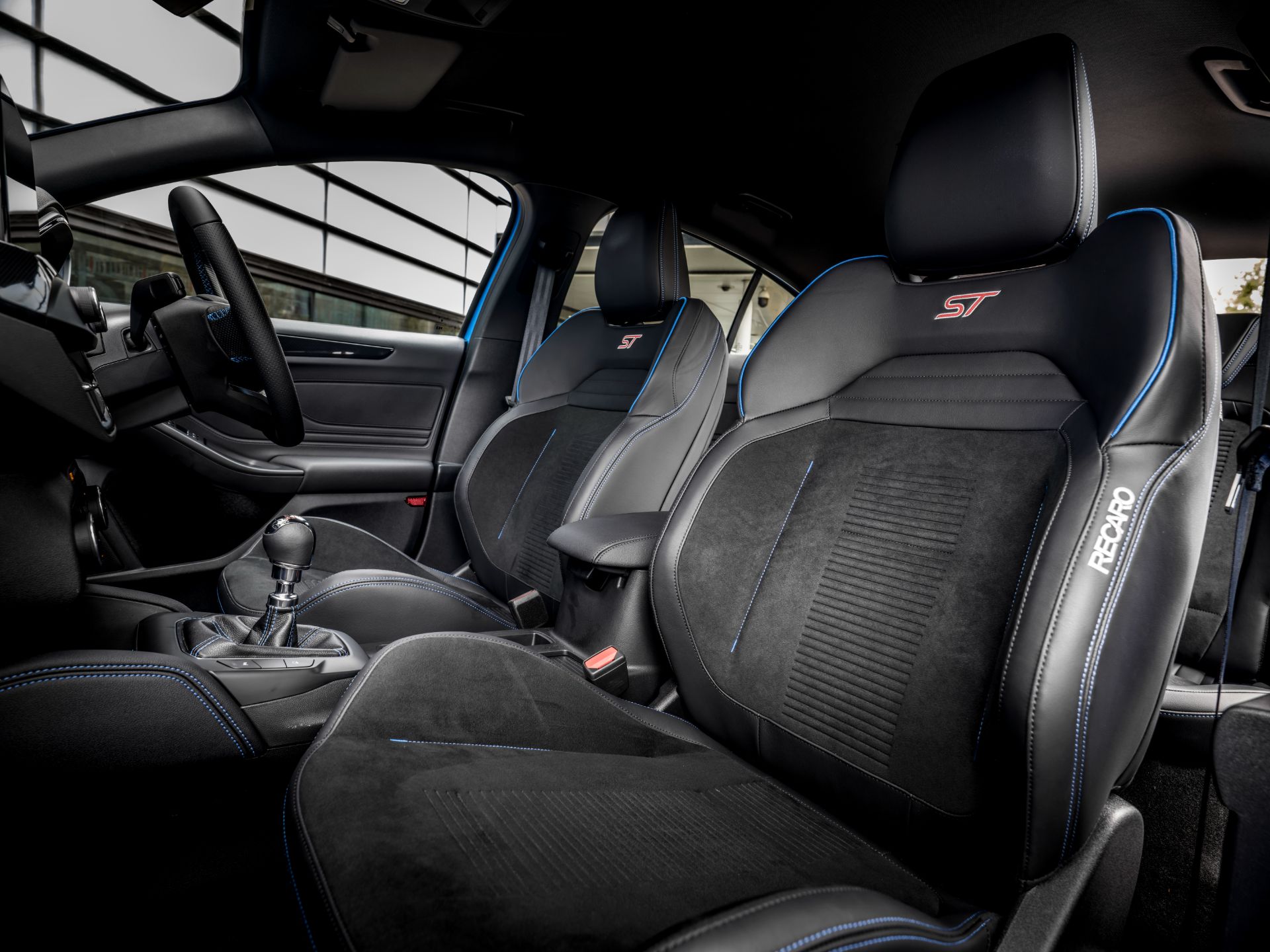 Download 2022 Ford Focus ST Edition - Interior, Front Seats HD Wallpaper 1920x1440 #48