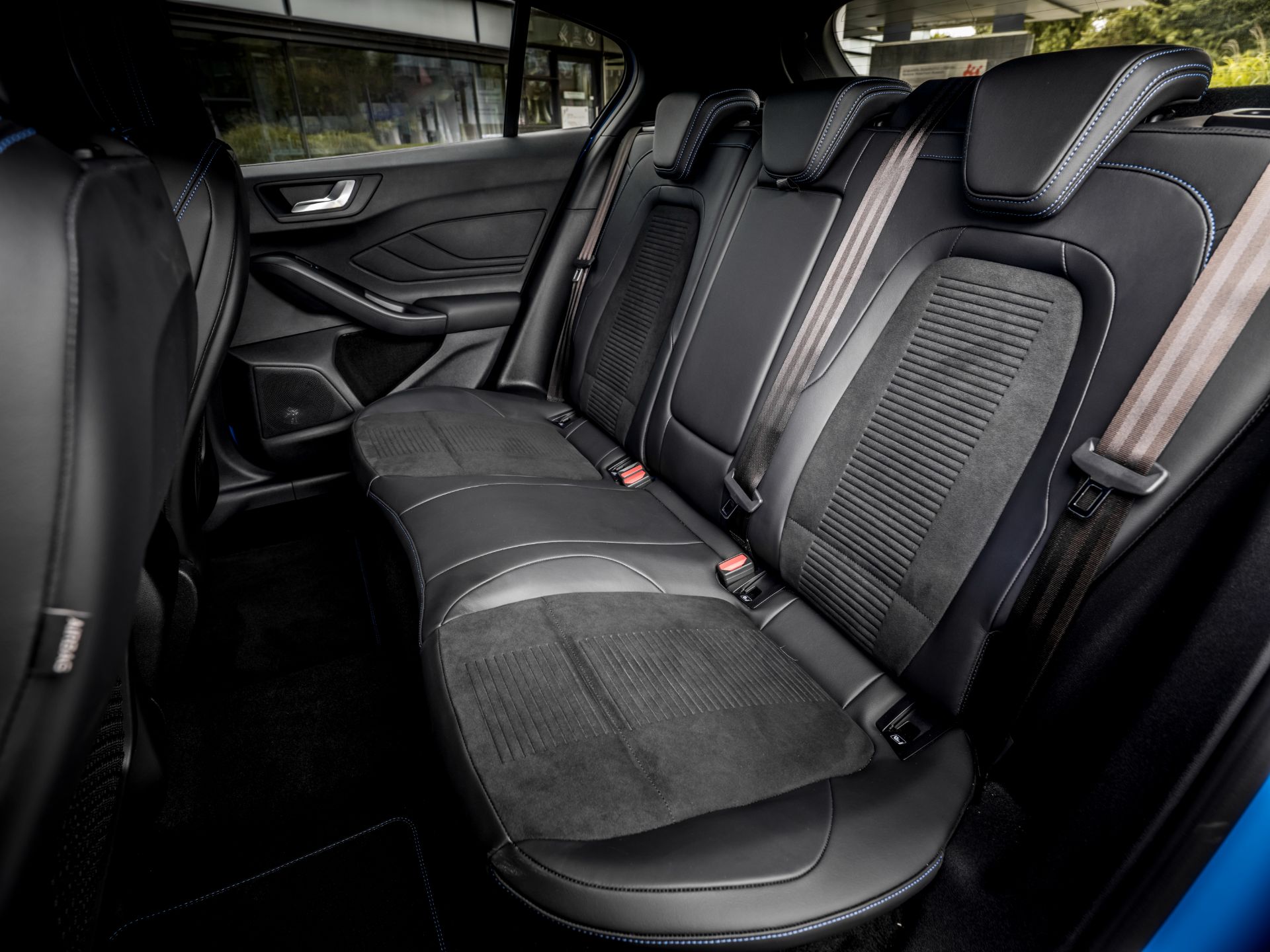 Download 2022 Ford Focus ST Edition - Interior, Rear Seats HD Wallpaper 1920x1440 #49