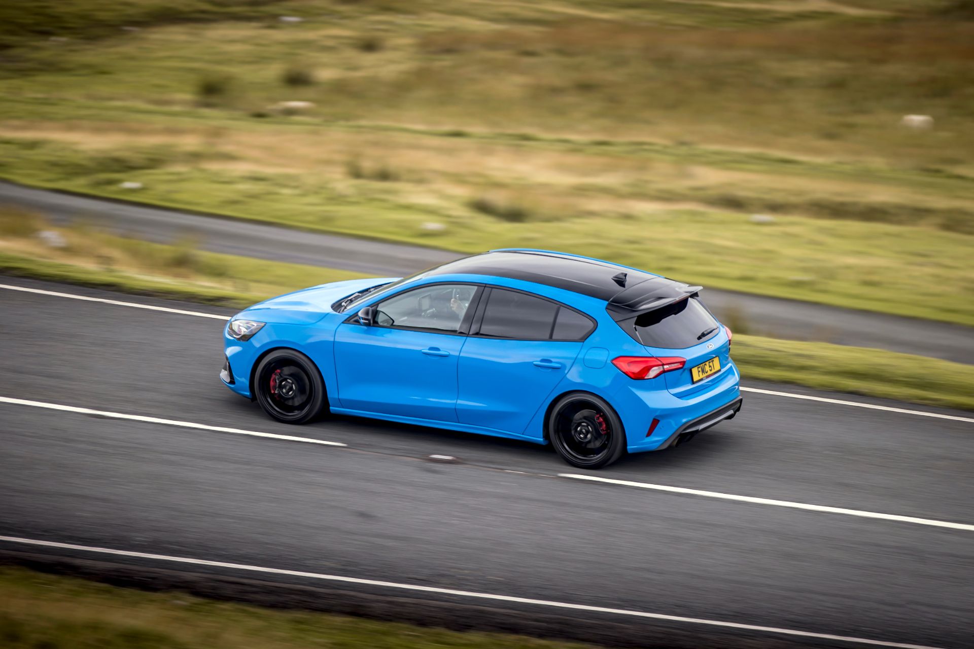 Download 2022 Ford Focus ST Edition - Rear Three-Quarter HD Wallpaper 1920x1280 #10