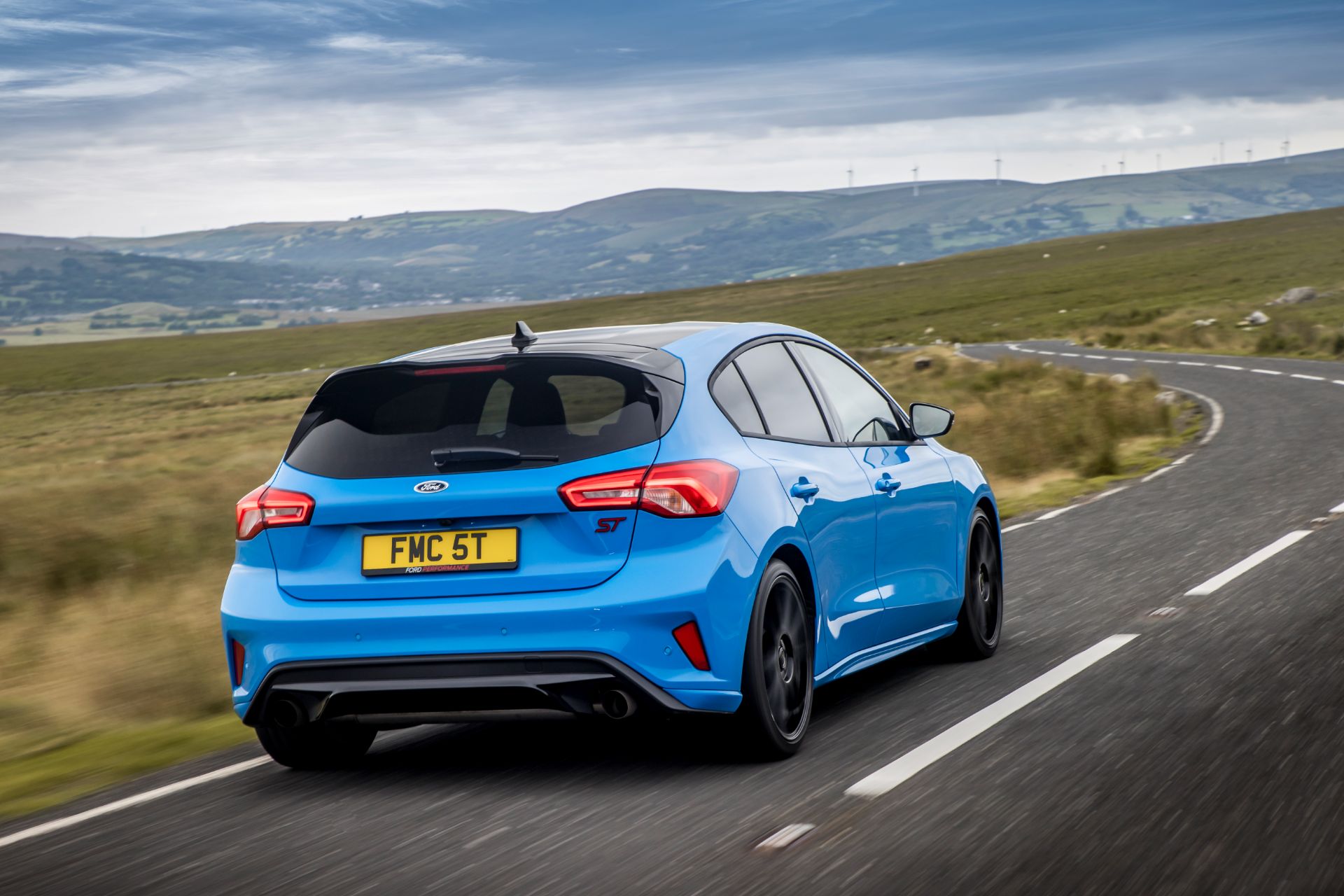 Download 2022 Ford Focus ST Edition - Rear Three-Quarter HD Wallpaper 1920x1280 #2