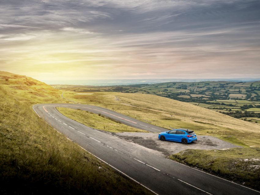 2022 Ford Focus ST Edition - Side Wallpaper 850x638 #12