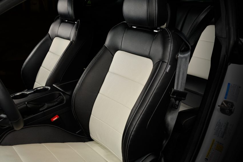 2022 Ford Mustang Ice White Appearance Package - Interior, Seats Wallpaper 850x567 #22