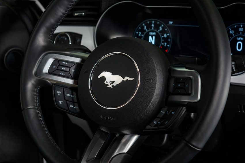 2022 Ford Mustang Ice White Appearance Package - Interior, Steering Wheel Wallpaper 850x567 #14