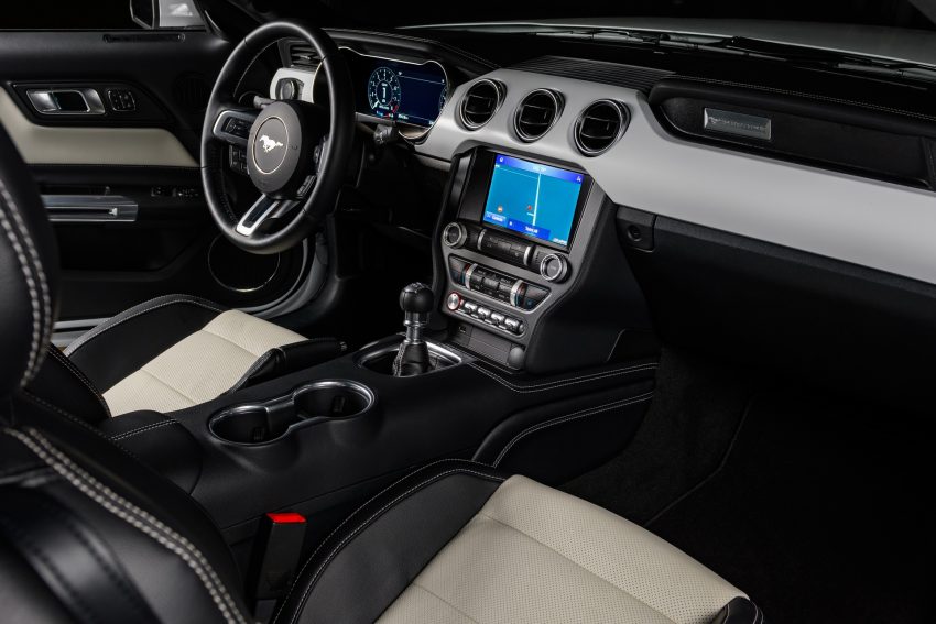 2022 Ford Mustang Ice White Appearance Package - Interior Wallpaper 850x567 #15