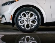 2022 Ford Mustang Mach-E Ice White Appearance Package - Wheel Wallpaper 190x150