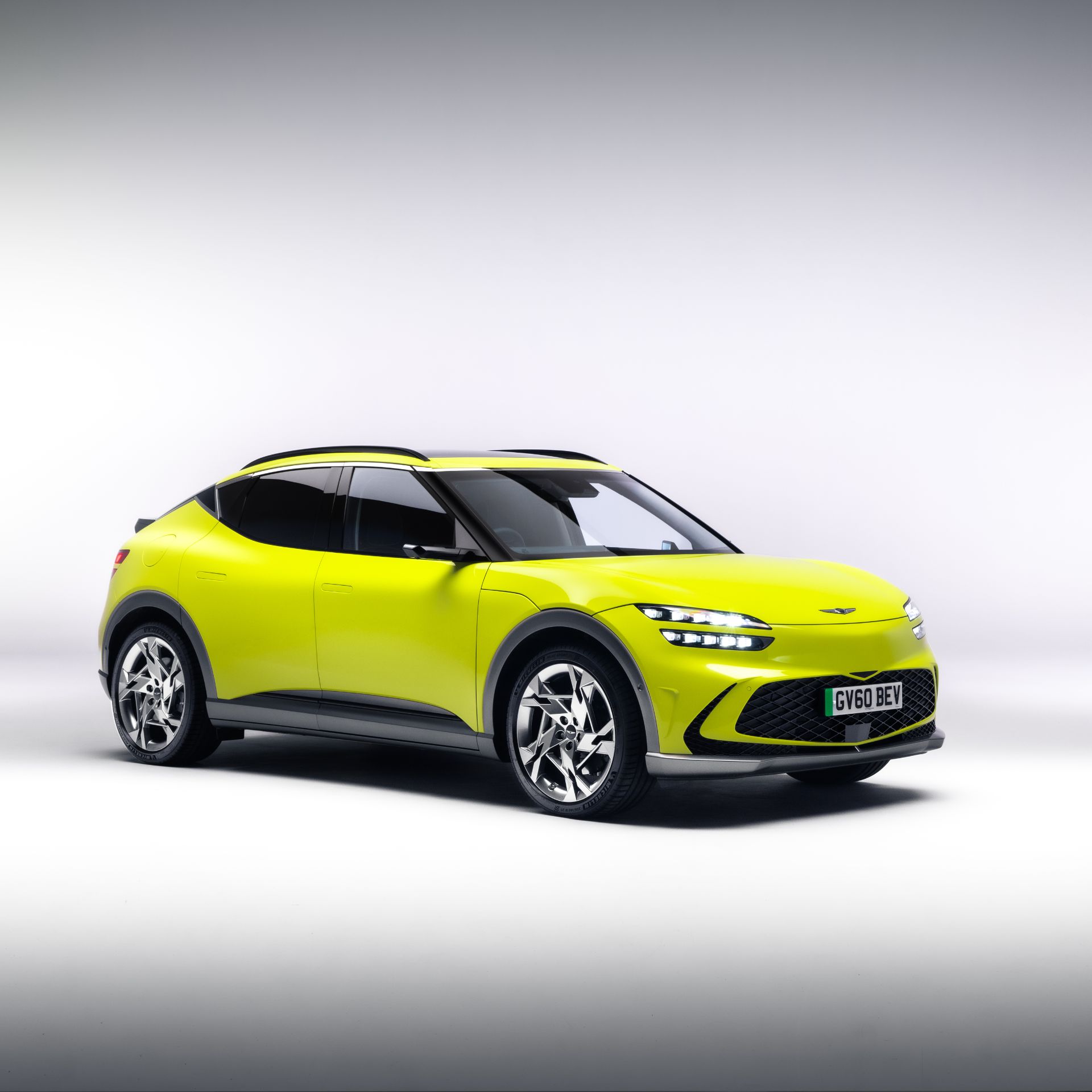 Download 2022 Genesis GV60 - Front Three-Quarter HD Wallpaper 1920x1920 #28