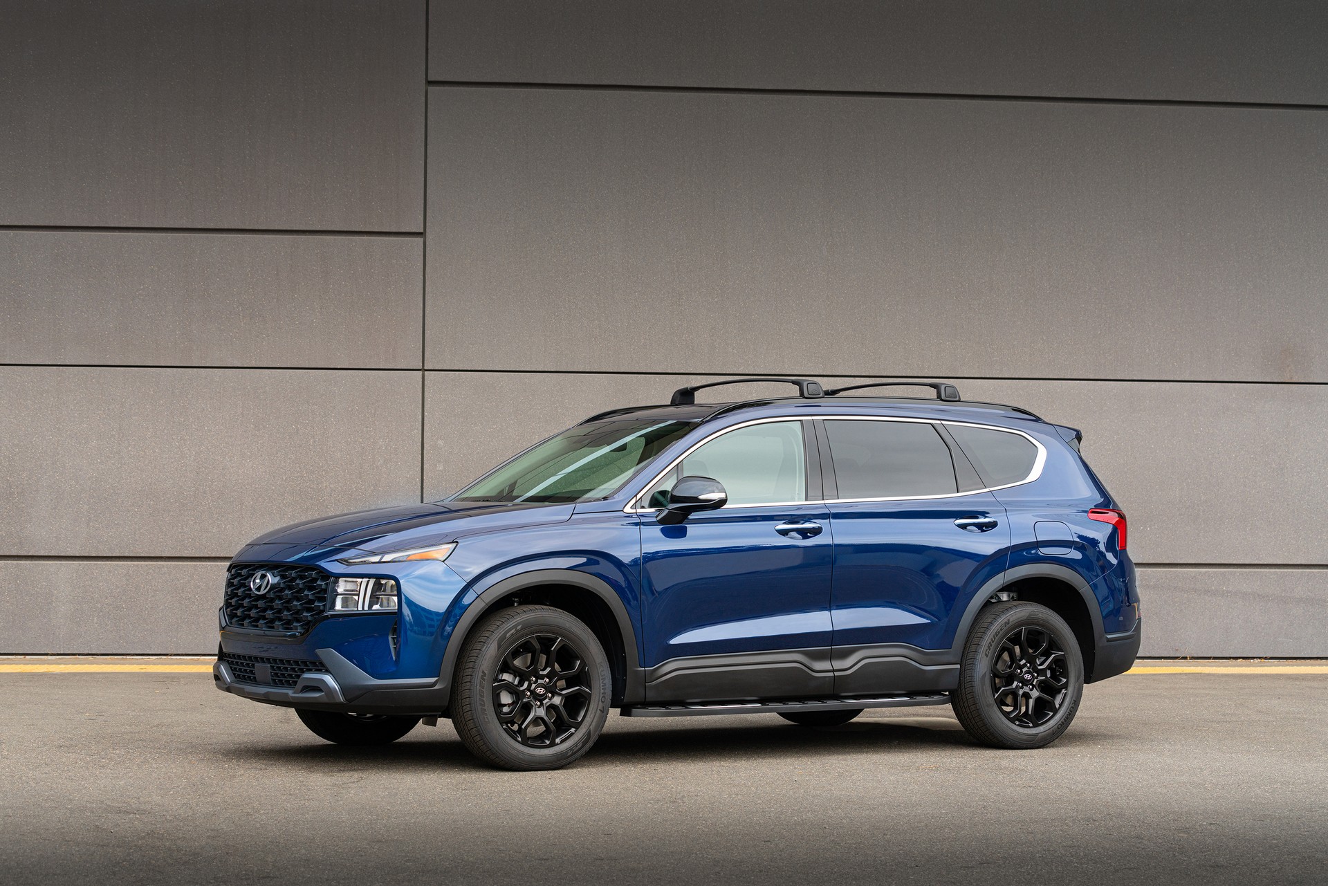 Download 2022 Hyundai Santa Fe XRT - Front Three-Quarter HD Wallpaper 1920x1281 #28