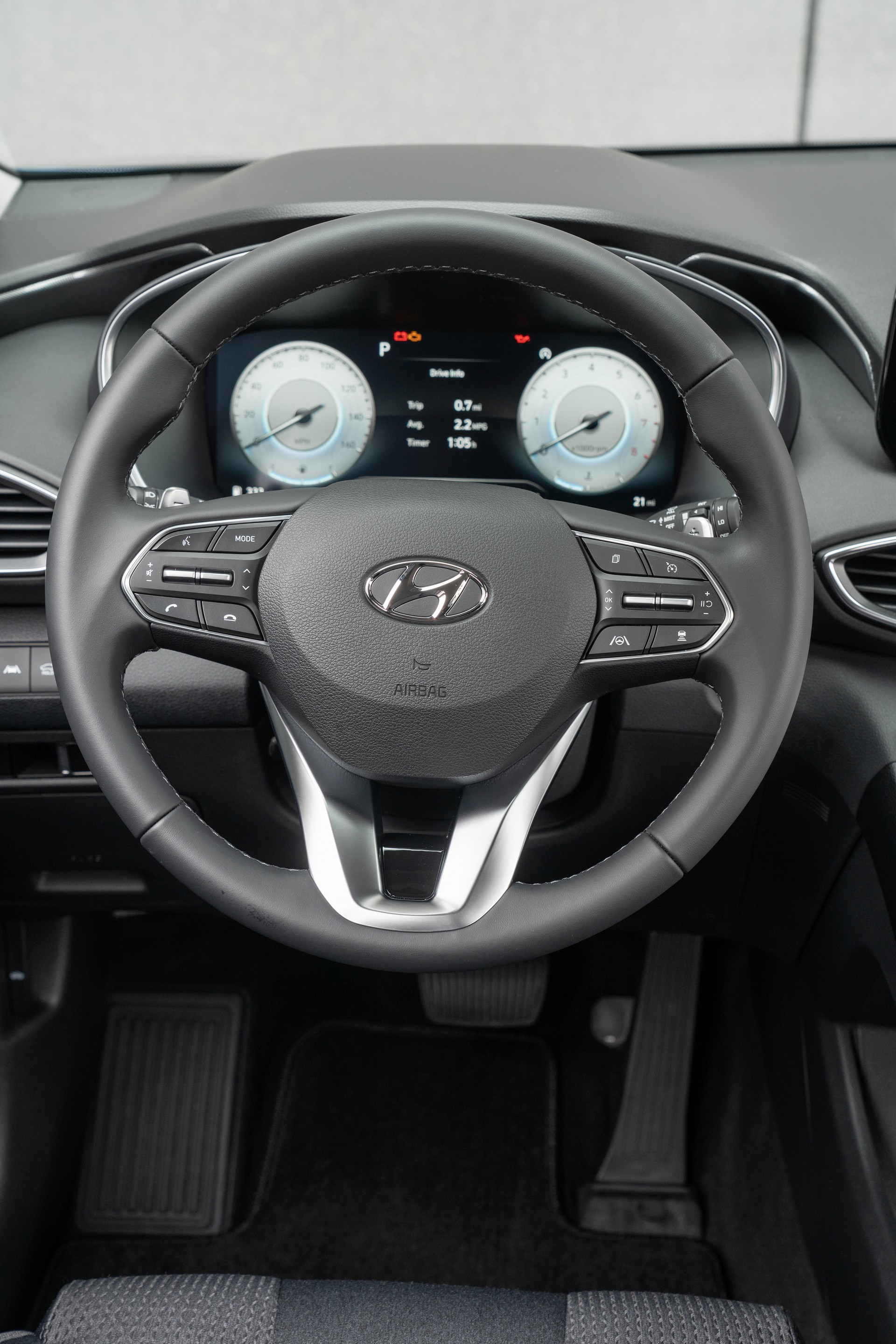 Download 2022 Hyundai Santa Fe XRT - Interior, Steering Wheel HD Phone Wallpaper 1920x2879 #39