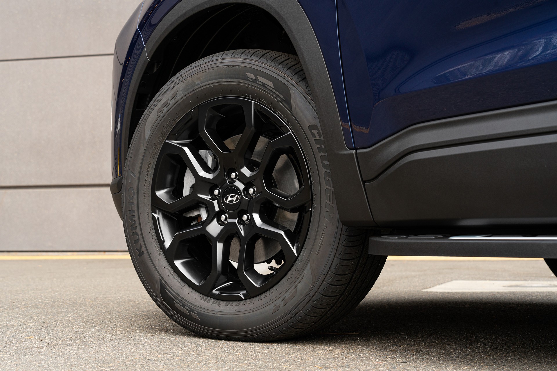 Download 2022 Hyundai Santa Fe XRT - Wheel HD Wallpaper 1920x1281 #33