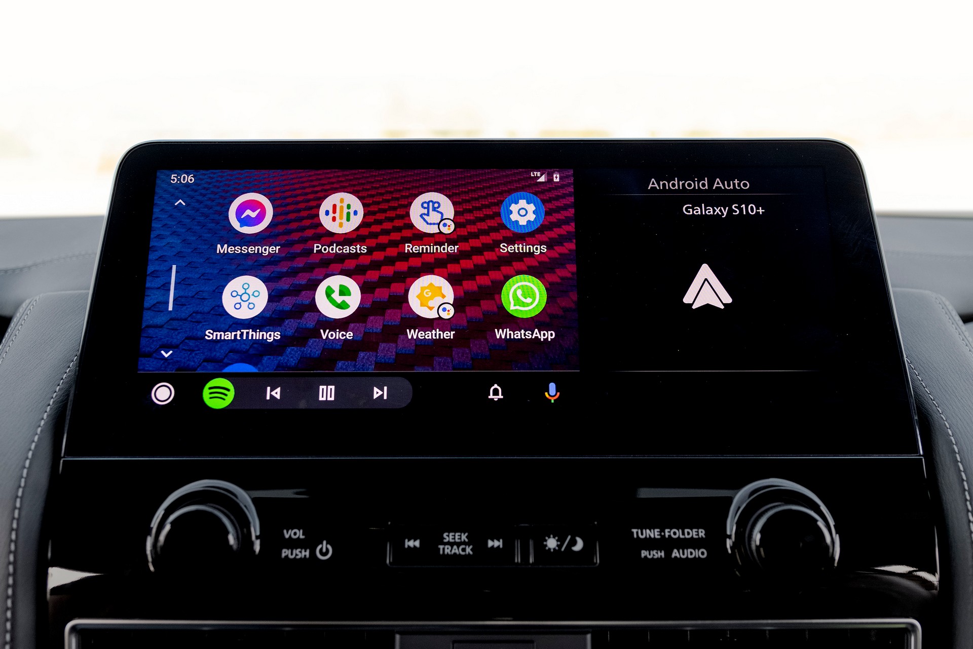 Download 2022 Infiniti QX80 - Central Console HD Wallpaper 1920x1280 #29