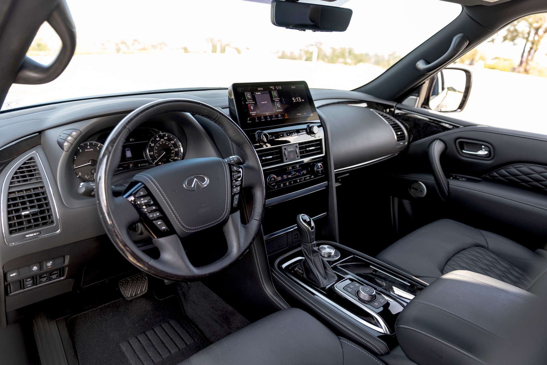 Download 2022 Infiniti QX80 - Interior, Cockpit HD Wallpaper 1920x1280 #20