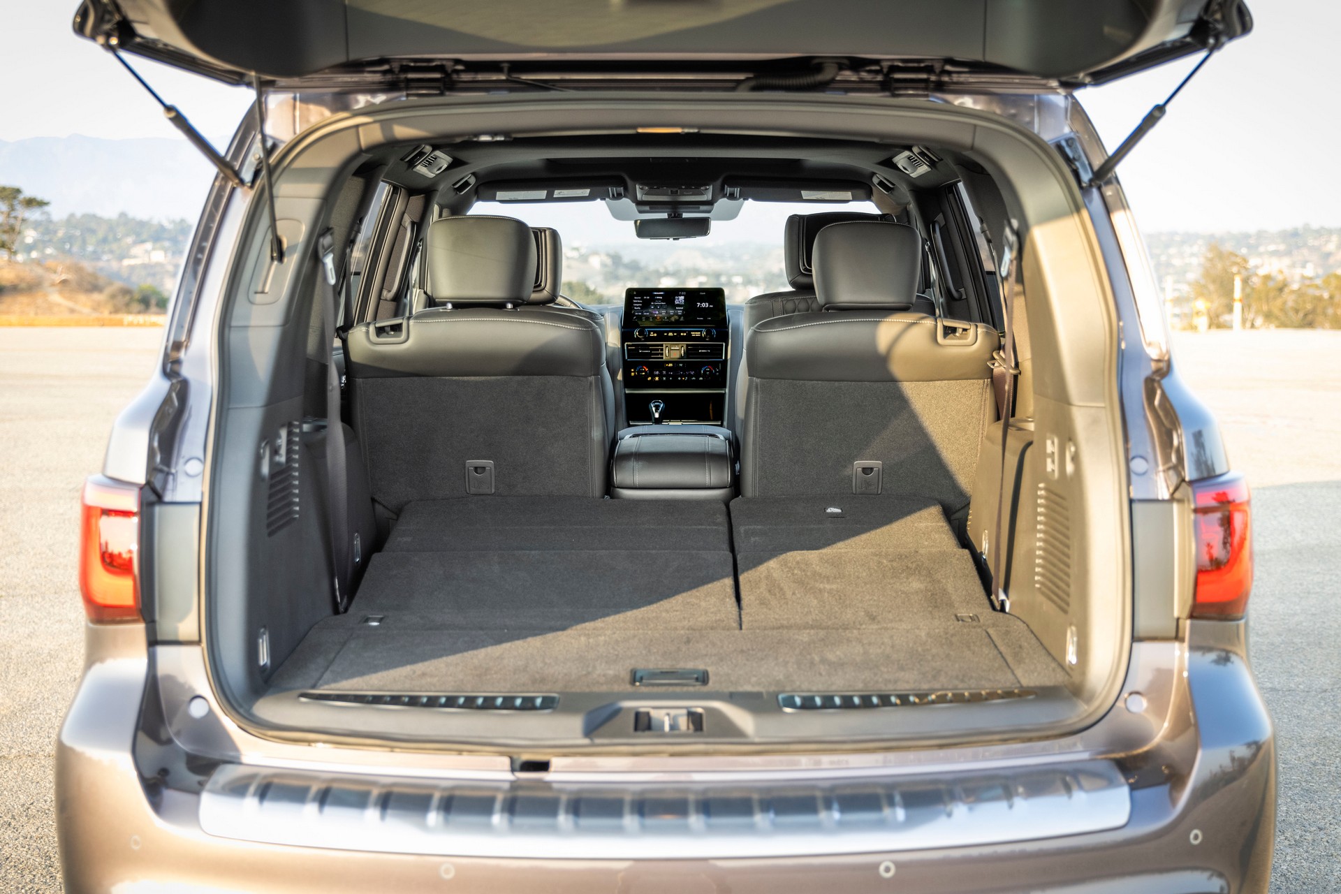 Download 2022 Infiniti QX80 - Trunk HD Wallpaper 1920x1280 #37