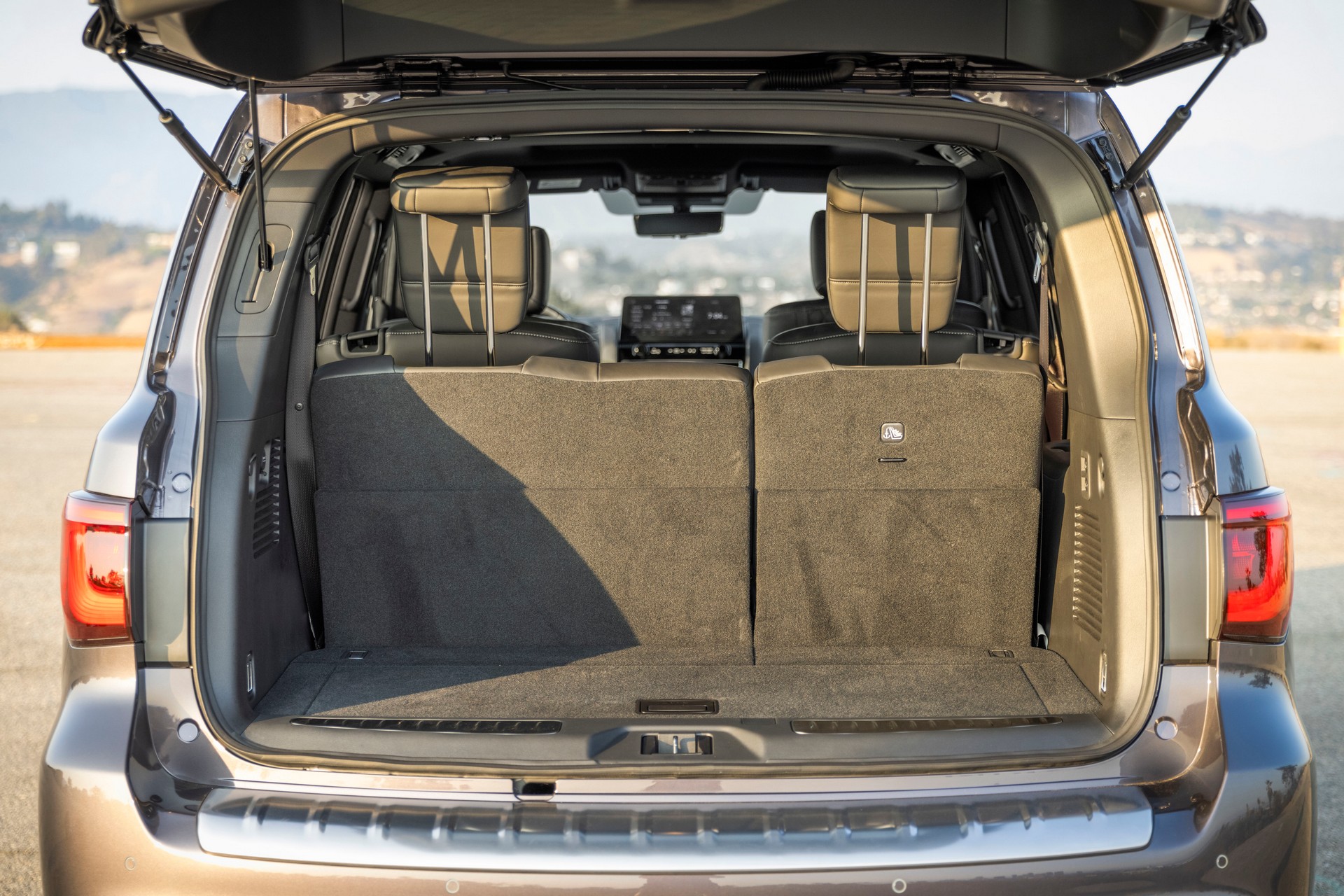 Download 2022 Infiniti QX80 - Trunk HD Wallpaper 1920x1280 #39