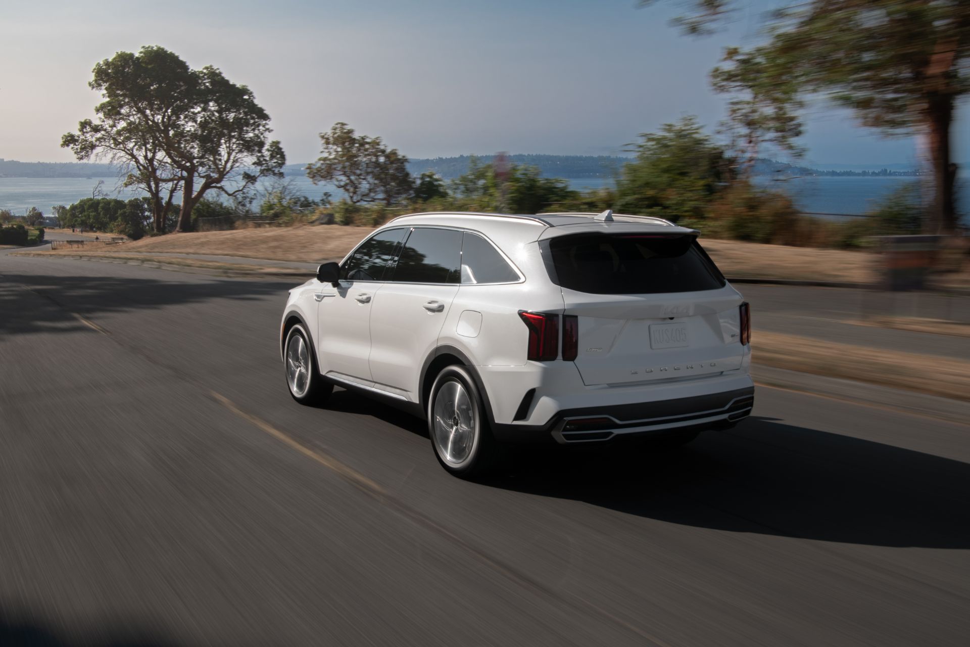 Download 2022 Kia Sorento PHEV - Rear HD Wallpaper 1920x1280 #12