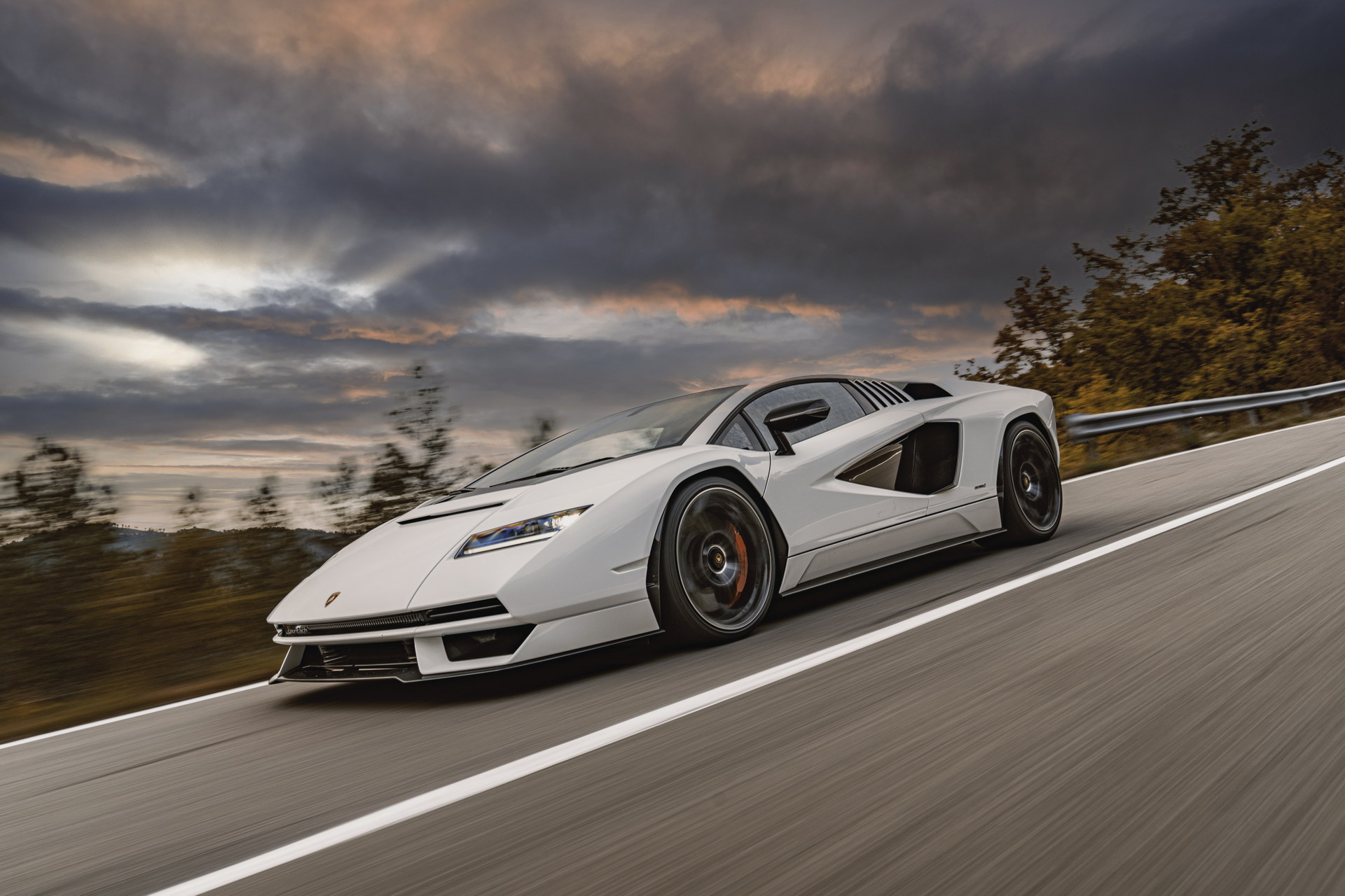 Download 2022 Lamborghini Countach LPI 800-4 - Front Three-Quarter HD Wallpaper 1920x1280 #8