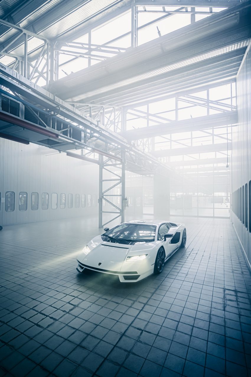 2022 Lamborghini Countach LPI 800-4 - Front Phone Wallpaper 850x1275 #88